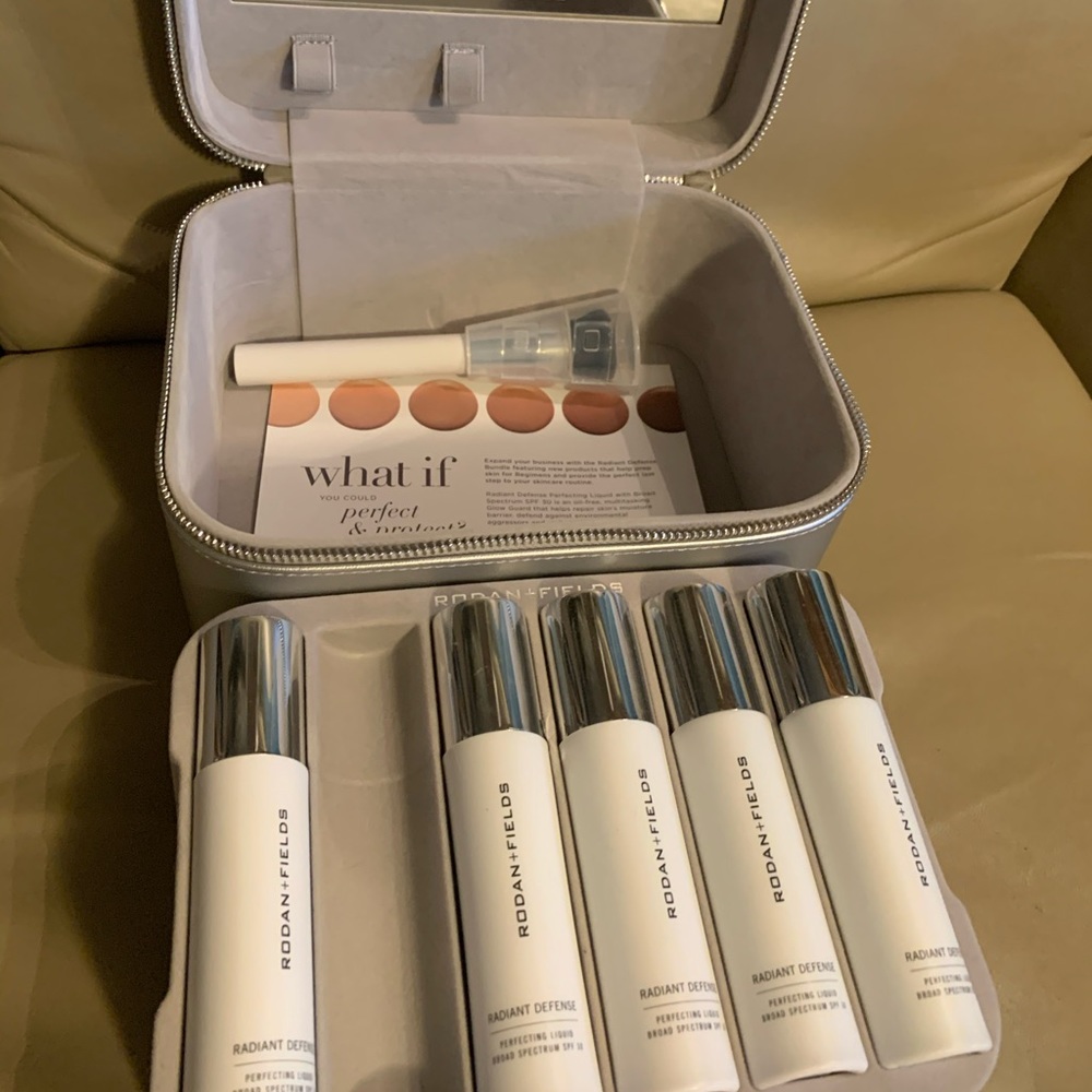 Rodan and Fields Radiant Defense, brush, carrier